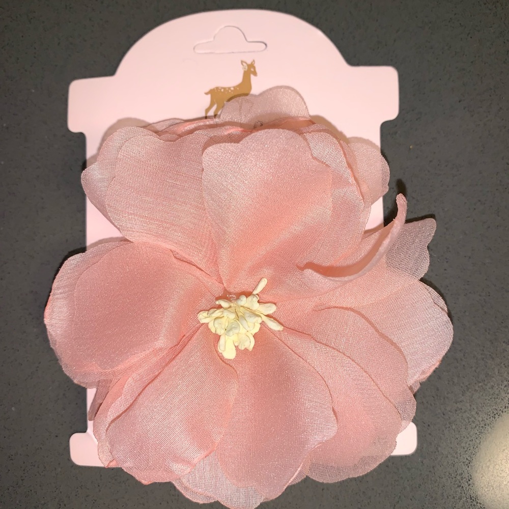 Little girl peach flower - Picture 1 of 3